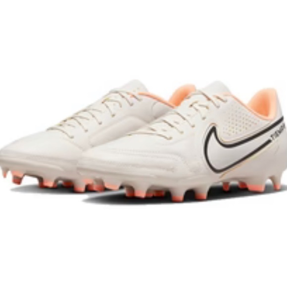Nike Legend 9 Club Soccer Cleats - Picture 1 of 4